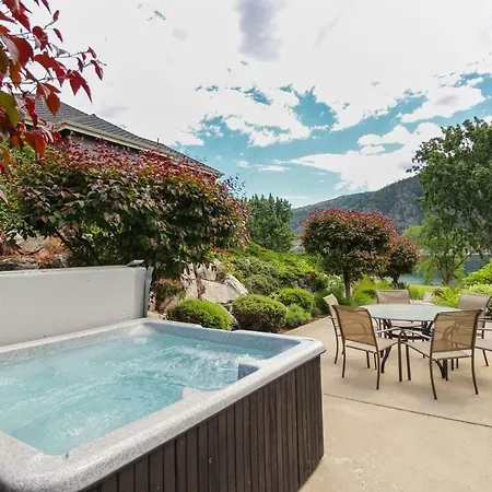 Beaches And Breezes On Wapato - 4 Bed 4 Bath Vacation Home In Wapato Point